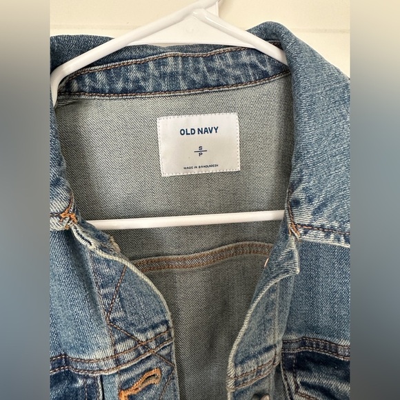 Old Navy Light Wash Denim Jean Jacket Size Small Womens with Buttons - Picture 6 of 9
